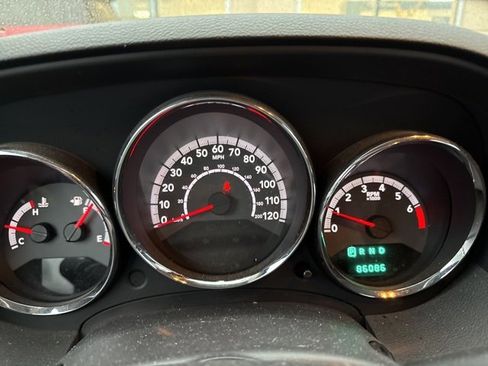 Used 2011 Dodge Caliber Mainstreet image 5