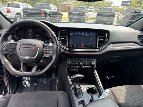 Used 2025 Dodge Durango GT RWD image 28