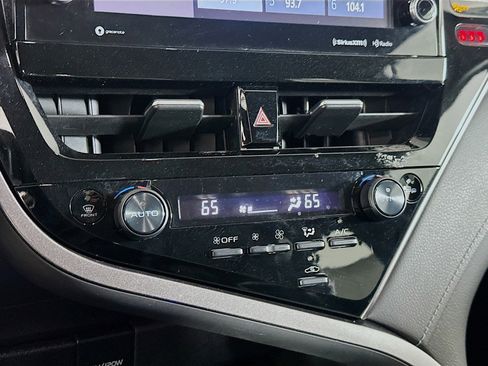 Used 2023 Toyota Camry XSE image 23