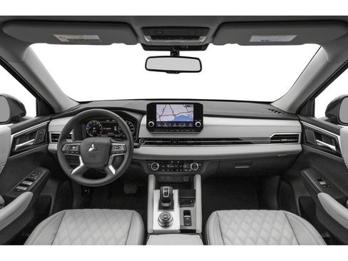 Used 2023 Mitsubishi Outlander SEL AWD/4WD image 5