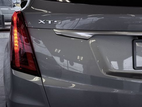 Used 2025 Cadillac XT5 Luxury w/ LPO, Floor Liner Package FWD image 12