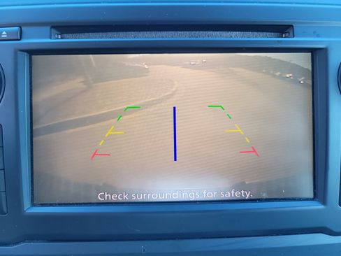 Used 2019 Nissan Titan SL w/ Chrome Package image 11