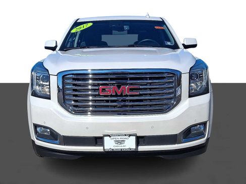 Used 2017 GMC Yukon SLT w/ Premium Edition image 2