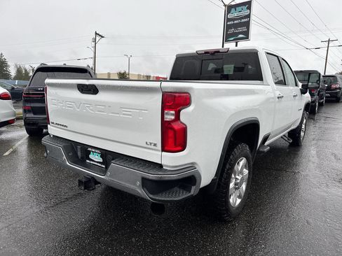 Used 2020 Chevrolet Silverado 2500 LTZ w/ LTZ Premium Package image 4
