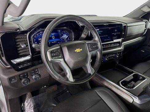 Used 2024 Chevrolet Silverado 2500 LTZ w/ LTZ Premium Package AWD/4WD image 9