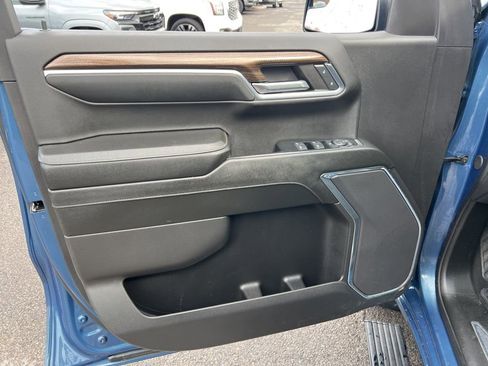 Used 2024 Chevrolet Silverado 1500 LT AWD/4WD image 18