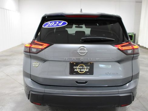 Used 2024 Nissan Rogue SV AWD/4WD image 8