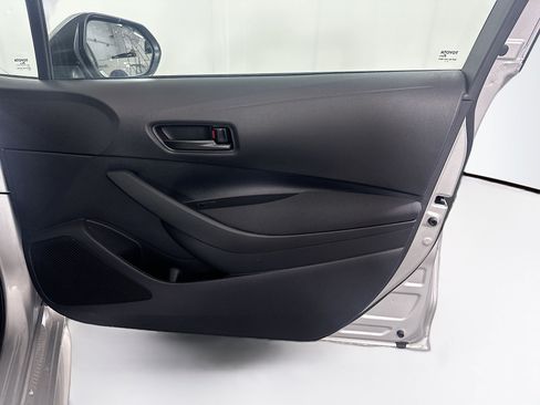 Used 2026 Toyota Corolla LE FWD image 31