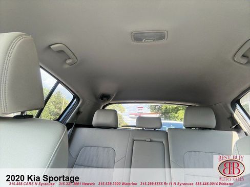 Used 2020 Kia Sportage LX AWD/4WD image 17