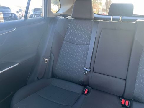 Used 2025 Toyota RAV4 XLE image 40