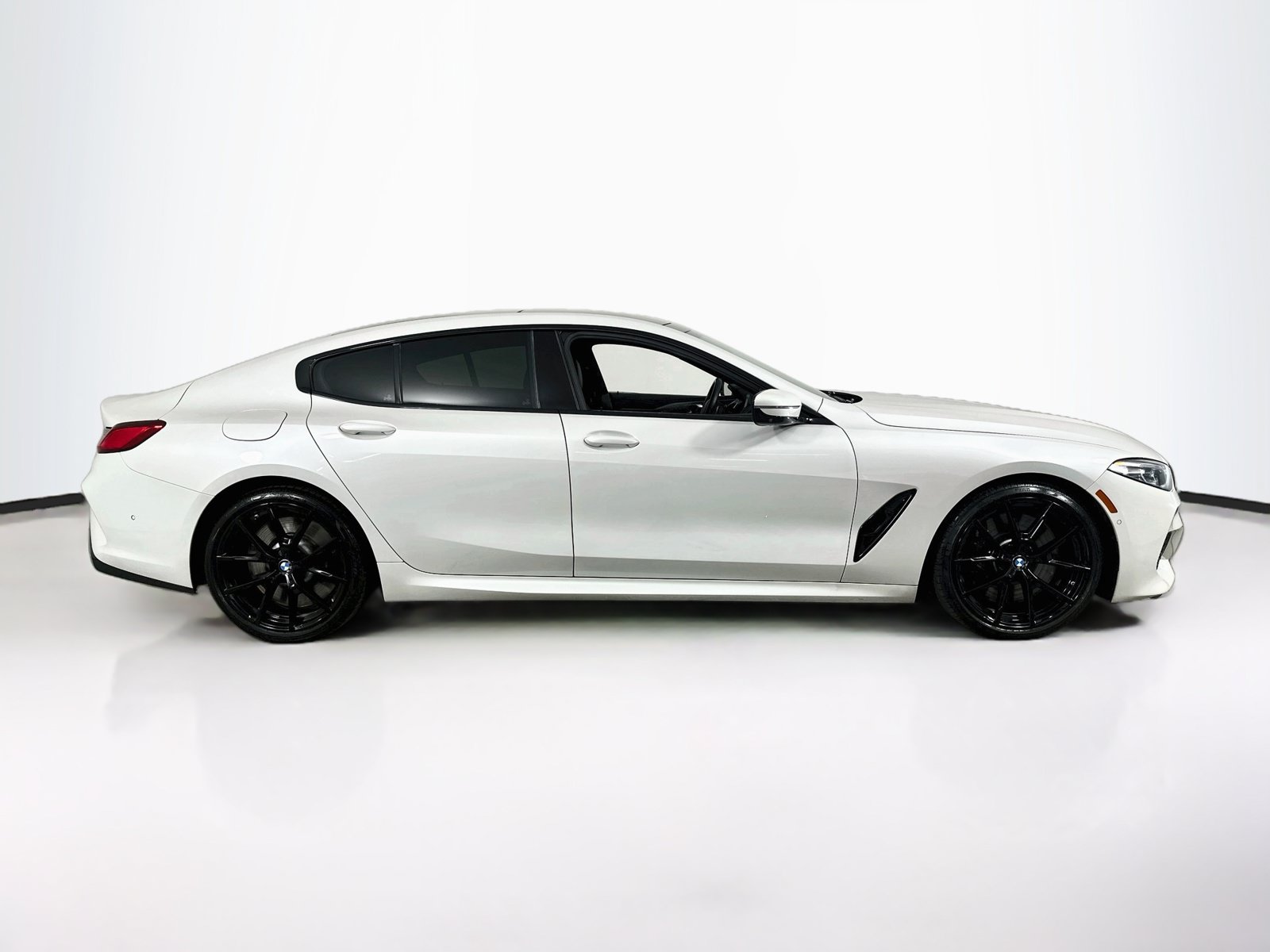 Used 2021 BMW M850i Gran Coupe xDrive w/ Driving Assistance Package AWD/4WD image 4