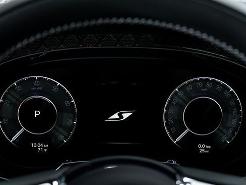 New 2025 Bentley Bentayga image 32