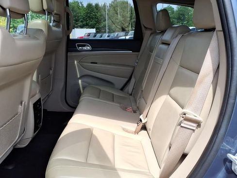 Used 2021 Jeep Grand Cherokee Limited AWD/4WD image 13