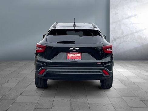 Used 2024 Chevrolet Trax RS image 10