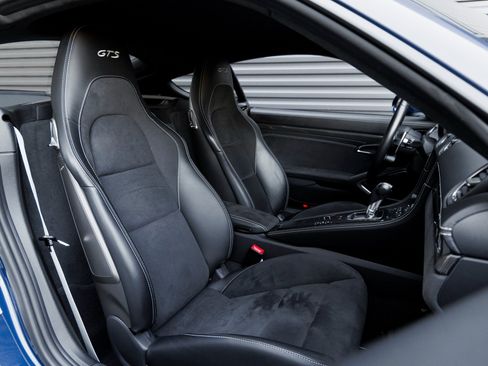 Certified 2024 Porsche 718 Cayman GTS image 32