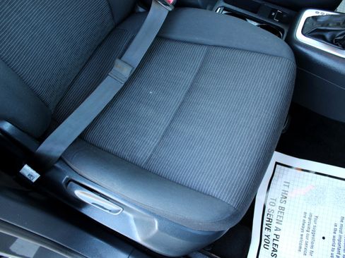 Used 2014 Volkswagen Tiguan S image 14