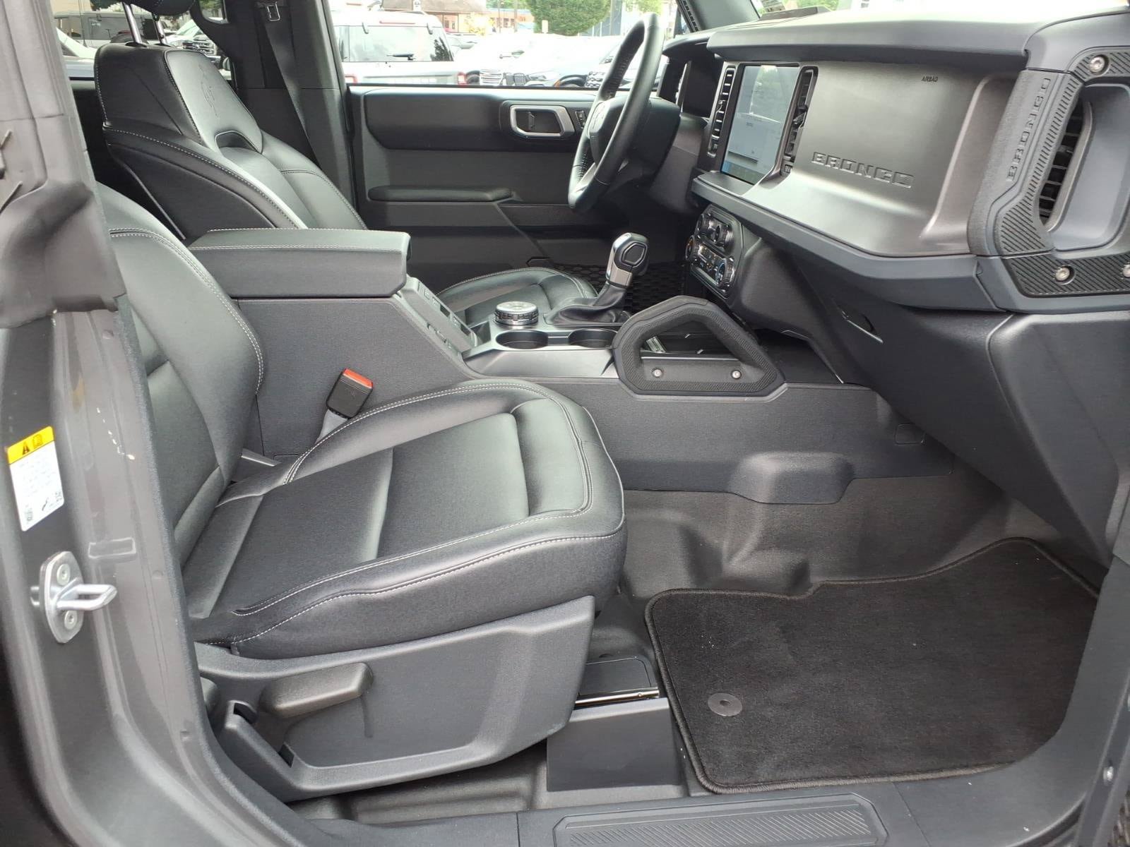 Used 2025 Ford Bronco Badlands AWD/4WD image 12