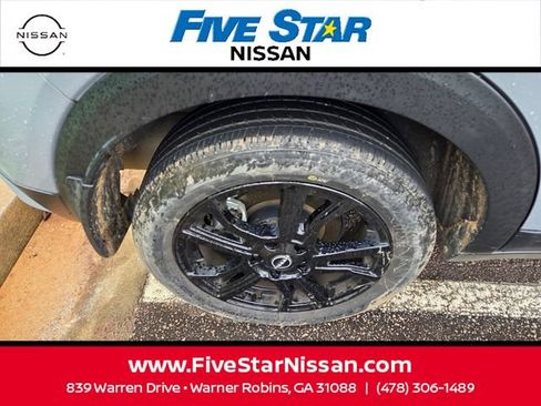 Used 2024 Nissan Kicks SR FWD image 12