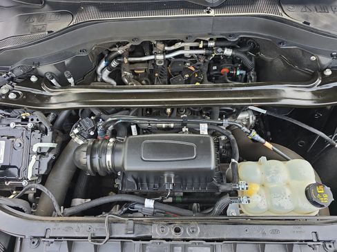 Used 2022 Ford Explorer Limited w/ Equipment Group 301A image 39