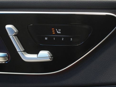 Used 2025 Mercedes-Benz C 300 4MATIC Sedan image 26