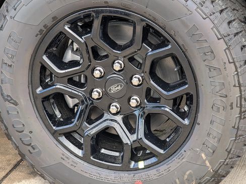 New 2025 Ford F150 XLT w/ Equipment Group 302A MID image 10