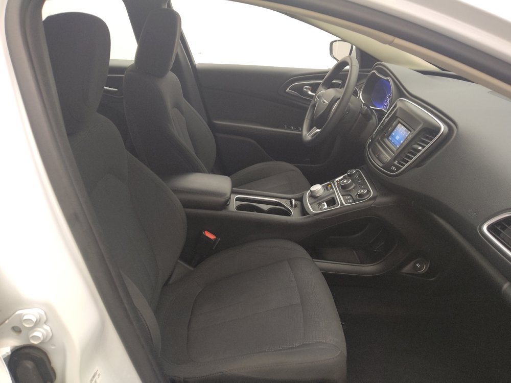 Used 2016 Chrysler 200 Limited FWD image 21
