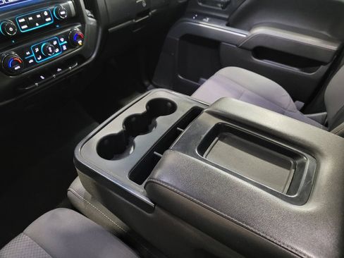 Used 2018 Chevrolet Silverado 1500 LT w/ All Star Edition AWD/4WD image 26
