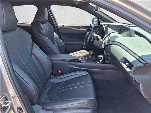 Used 2019 Lexus UX 200 FWD image 21