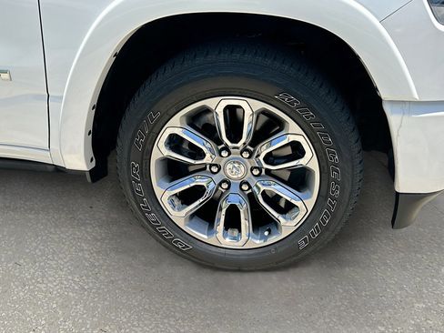 Used 2019 RAM 1500 Laramie w/ Sport Appearance Package AWD/4WD image 31