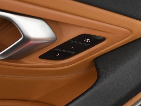 Used 2025 BMW Z4 M40i w/ Premium Package image 36