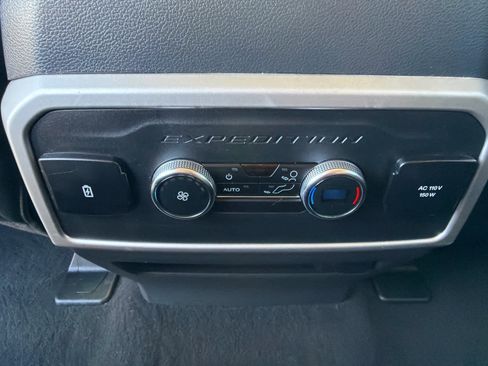Used 2024 Ford Expedition XLT AWD/4WD image 16