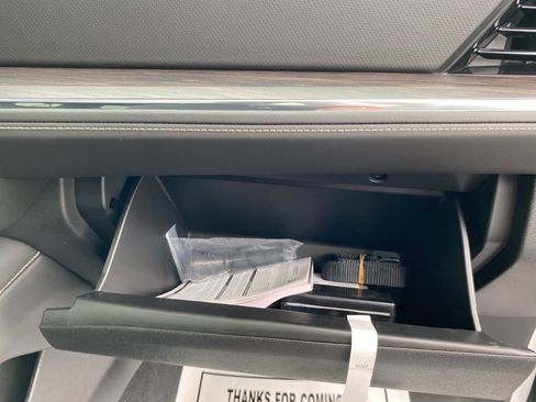 New 2025 Chevrolet Suburban Premier image 42