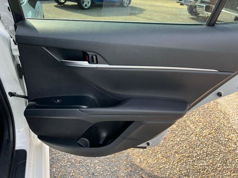 Used 2018 Toyota Camry SE w/ Audio Package image 29