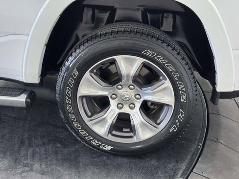 Used 2020 RAM 1500 Laramie AWD/4WD image 6