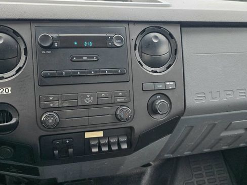 Used 2011 Ford F450 XL w/ Snow Plow Prep Pkg image 18