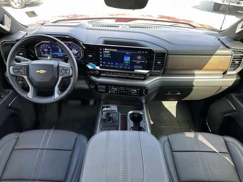 Certified 2025 Chevrolet Silverado 1500 High Country image 14