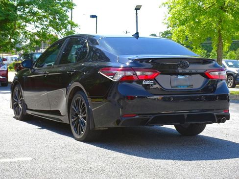 Used 2022 Toyota Camry SE FWD image 12