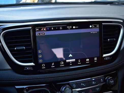 New 2026 Chrysler Pacifica Pinnacle image 55