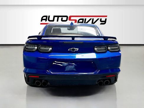Used 2019 Chevrolet Camaro SS RWD image 6