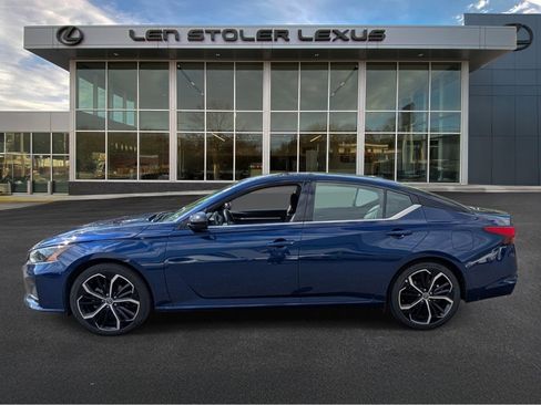 Used 2024 Nissan Altima 2.5 SR image 6