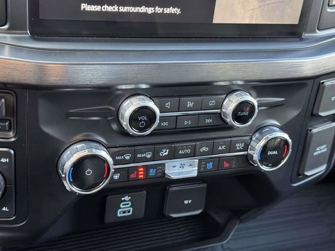 Used 2024 Ford F350 Lariat w/ Sport Appearance Package image 29