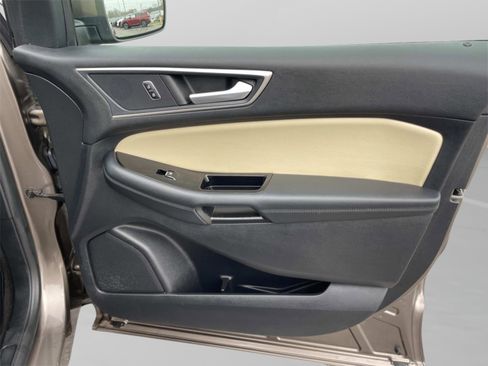 Used 2019 Ford Edge SEL w/ Equipment Group 201A image 20