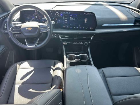 Used 2026 Chevrolet Traverse LT AWD/4WD image 15