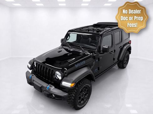Used 2023 Jeep Wrangler Unlimited w/ Sun & Screen Package AWD/4WD image 2