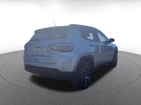Used 2025 Jeep Compass Limited AWD/4WD image 14