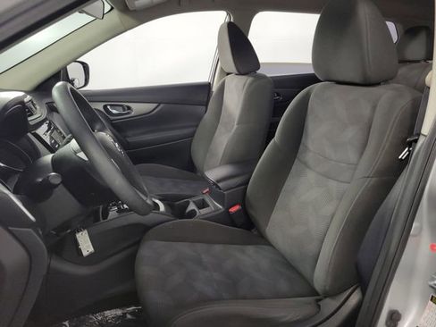 Used 2016 Nissan Rogue S FWD image 14