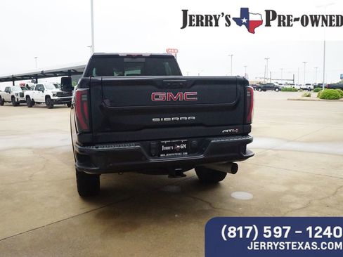 Used 2024 GMC Sierra 2500 AT4 w/ AT4 Premium Plus Package image 4