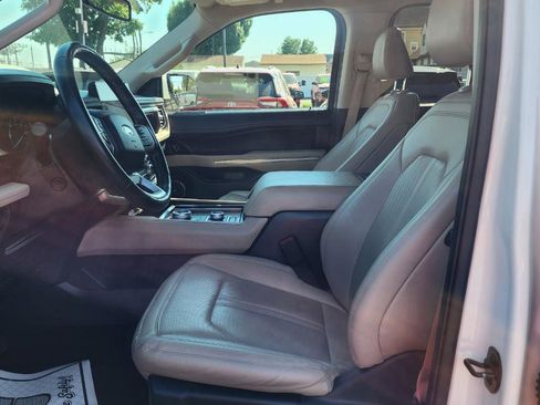 Used 2022 Ford Expedition Max Limited AWD/4WD image 17