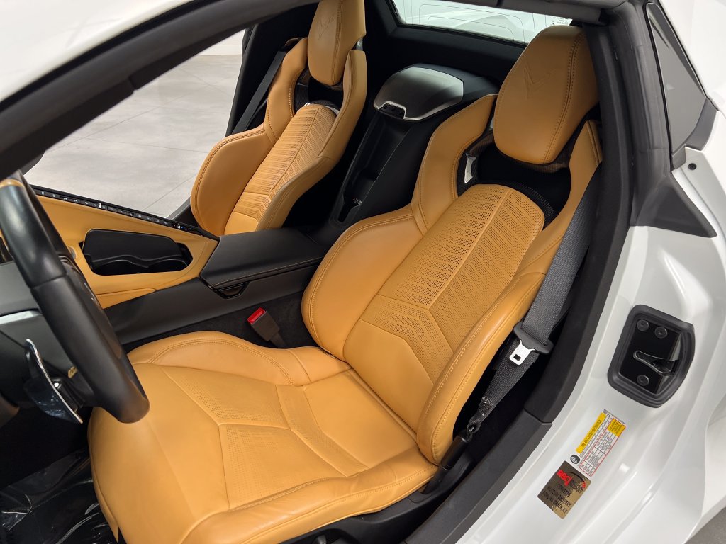 Used 2023 Chevrolet Corvette Stingray Preferred Conv w/ Z51 Performance Package RWD image 11