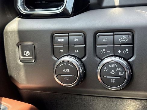 New 2026 GMC Sierra 1500 Denali Ultimate AWD/4WD image 16